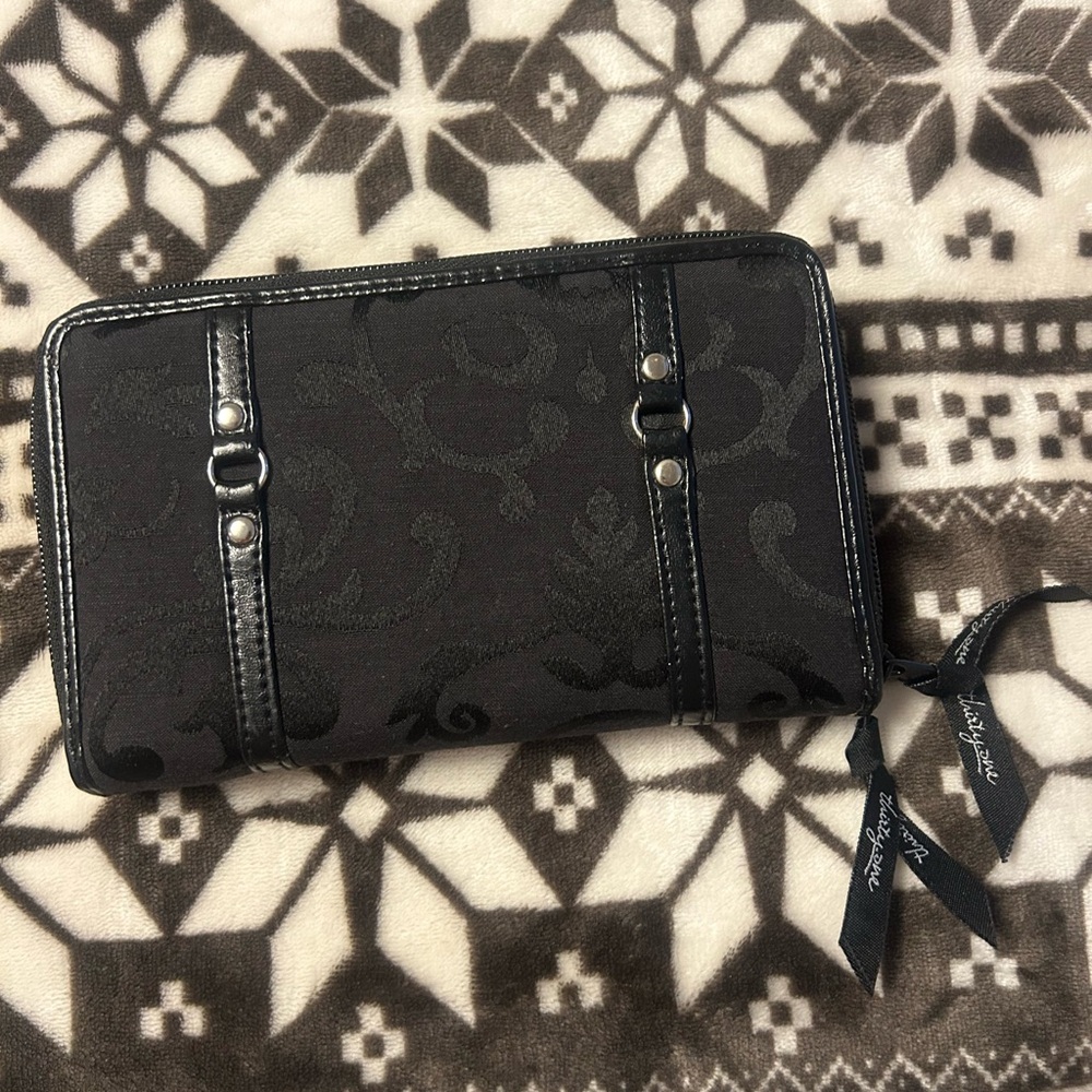 Thirty-One All About the Benjamins Wristlet